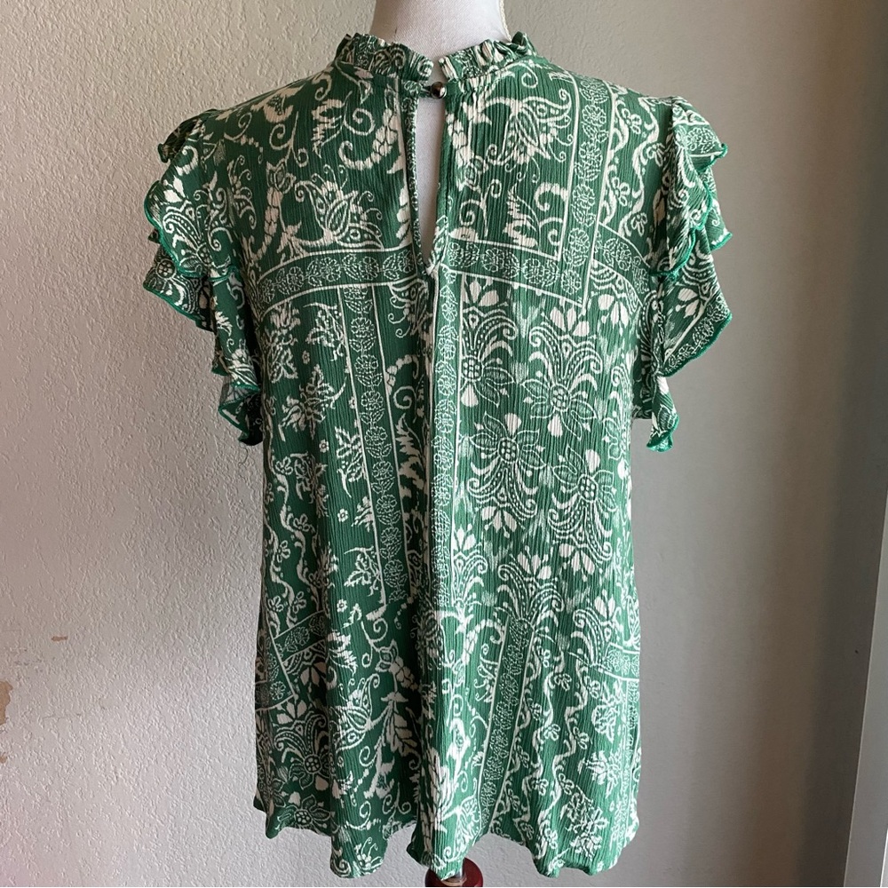 Green Patterned Ruffle Sleeve Top - Picture 3 of 3